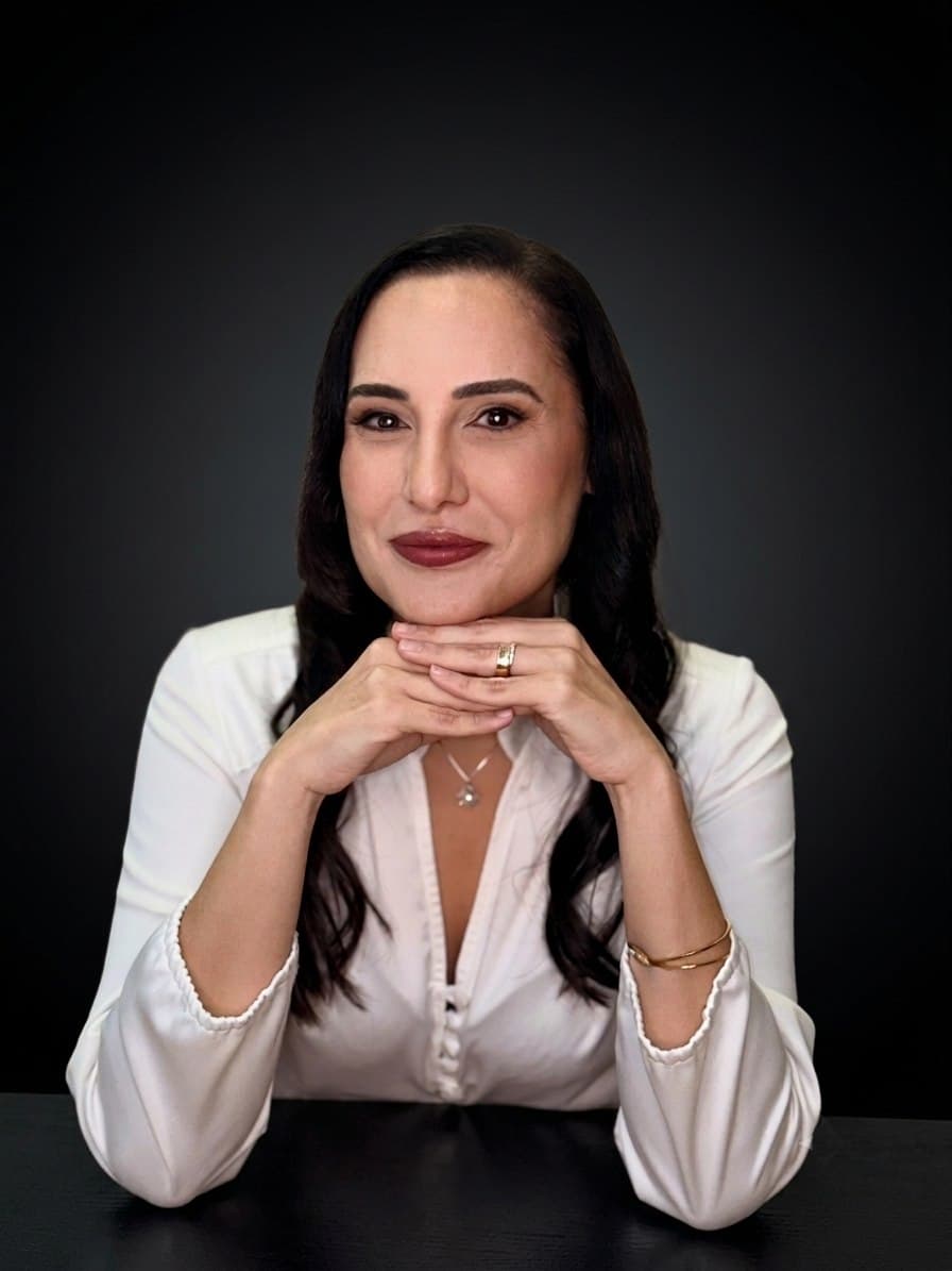 Dra. Andrezza Pelli