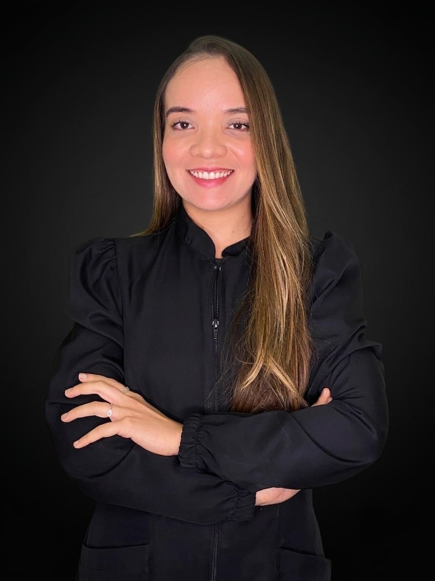 Dra. Camila Costa